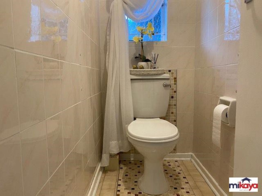 4 Bedroom Property for Sale in Waverley Free State